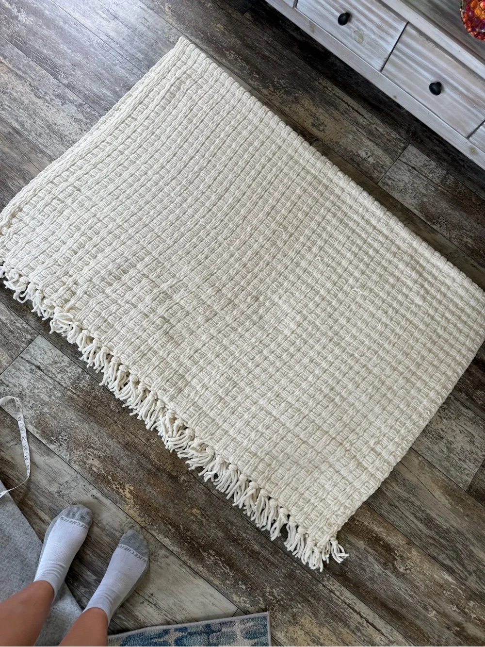 NWOT Pottery Barn cream/ ivory basketweave knit throw blanket